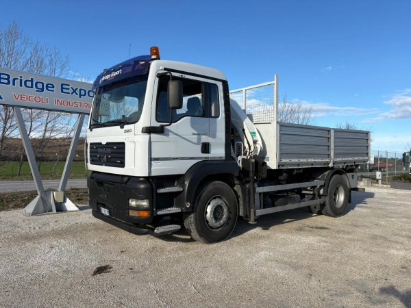 MAN TGA 18.350 ribaltabile trilaterale con gru Bonfiglioli